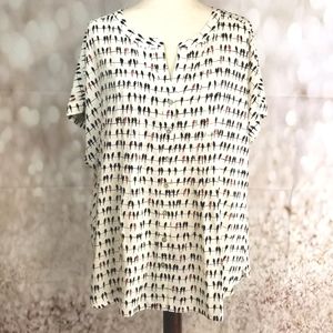 Jane and Delancey plus 1X white parrot bird top